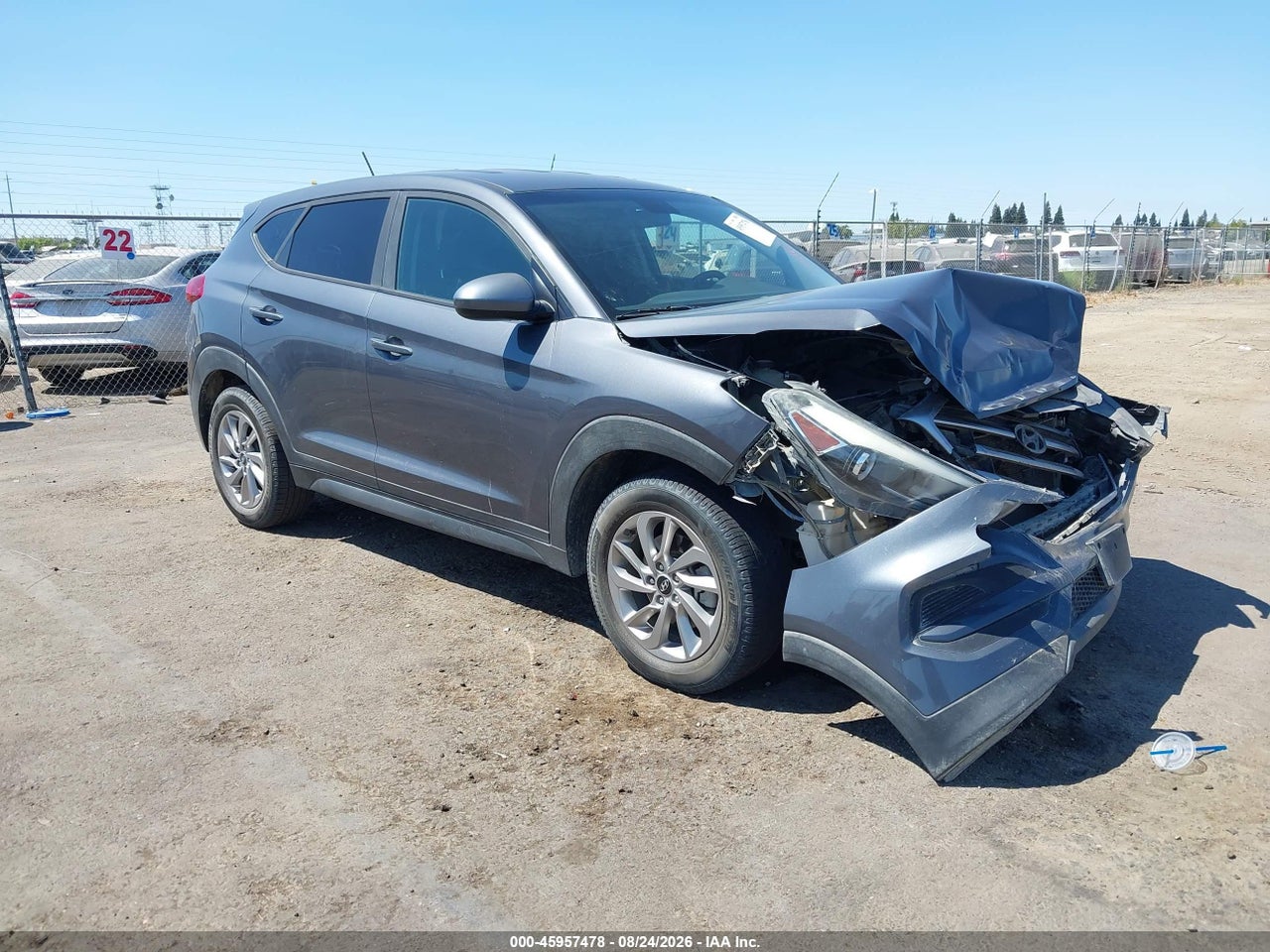 KM8J23A43HU****** · 2017 HYUNDAI TUCSON SE
