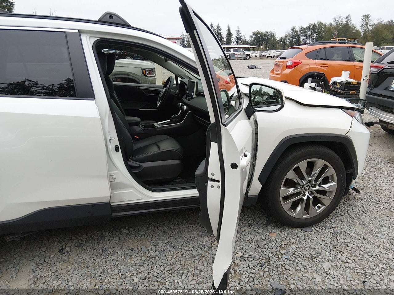 2021 TOYOTA RAV4 XLE PREMIUM · 5/11
