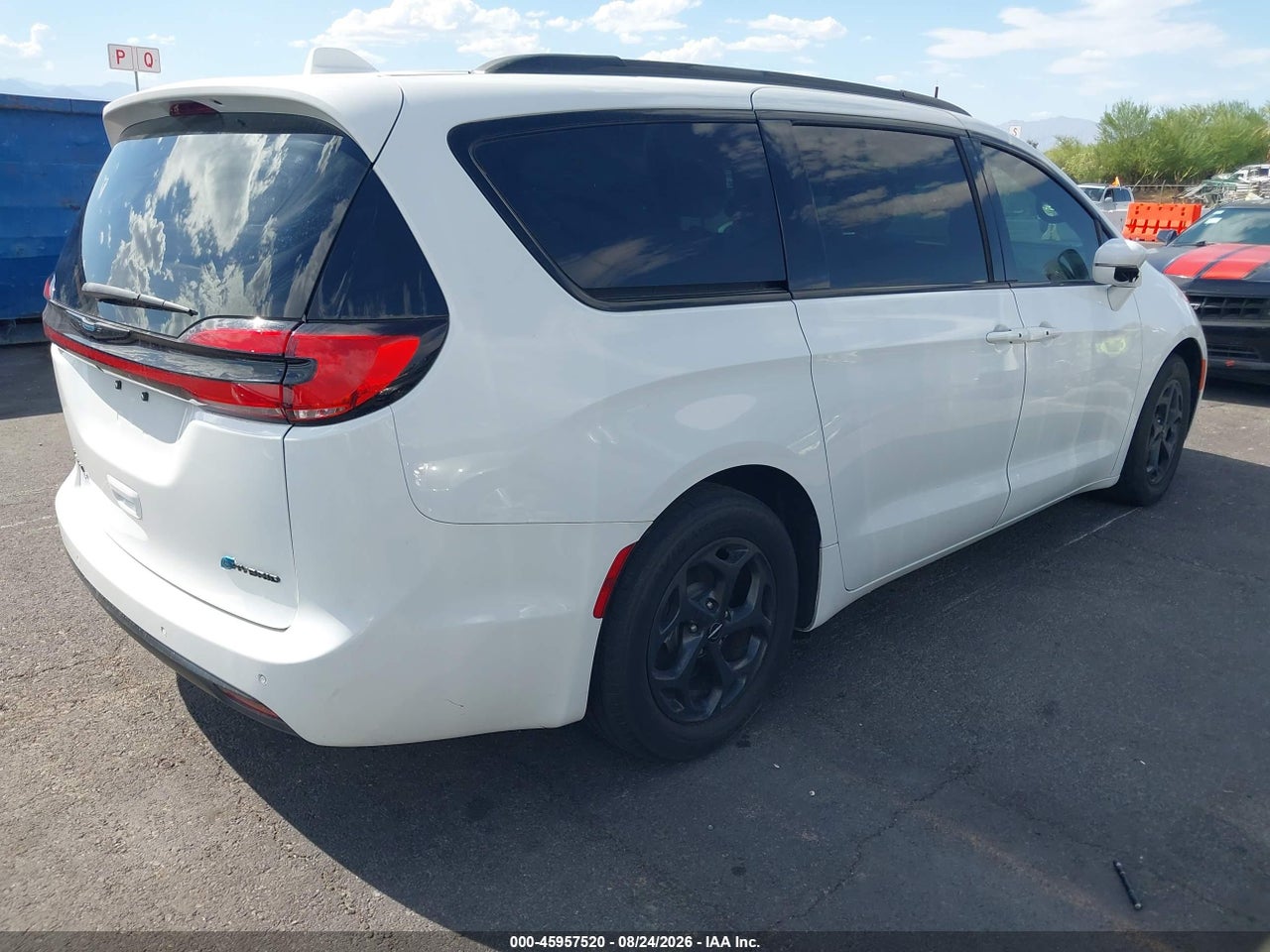 2021 CHRYSLER PACIFICA HYBRID TOURING · 4/11