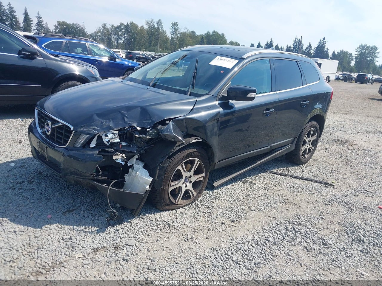 2013 VOLVO XC60 T6 · 2/11