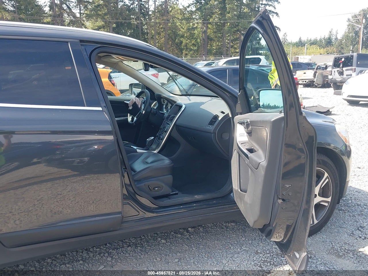 2013 VOLVO XC60 T6 · 5/11
