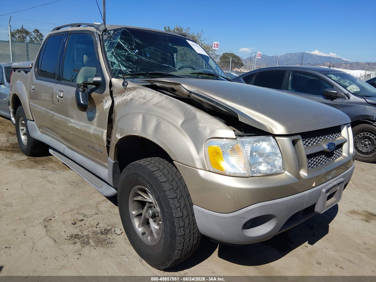 1FMZU67EX1U****** · 2001 FORD EXPLORER SPORT TRAC