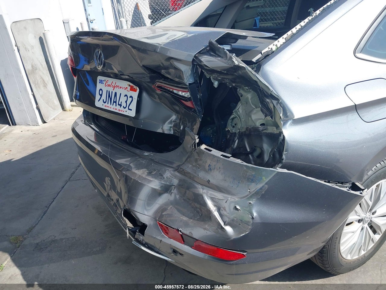 2019 VOLKSWAGEN JETTA 1.4T R-LINE/1.4T S/1.4T SE · 6/11