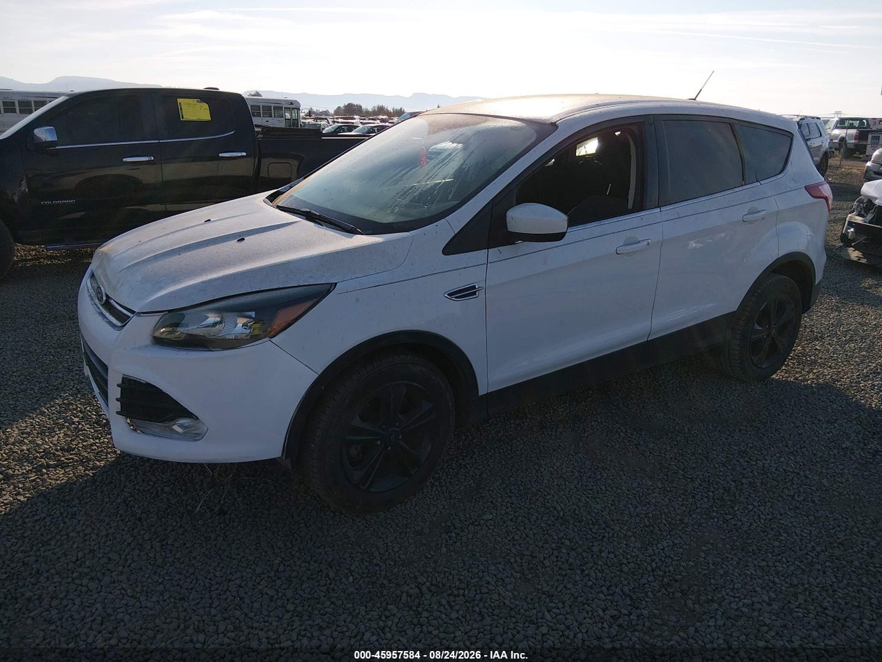 2015 FORD ESCAPE SE · 2/11
