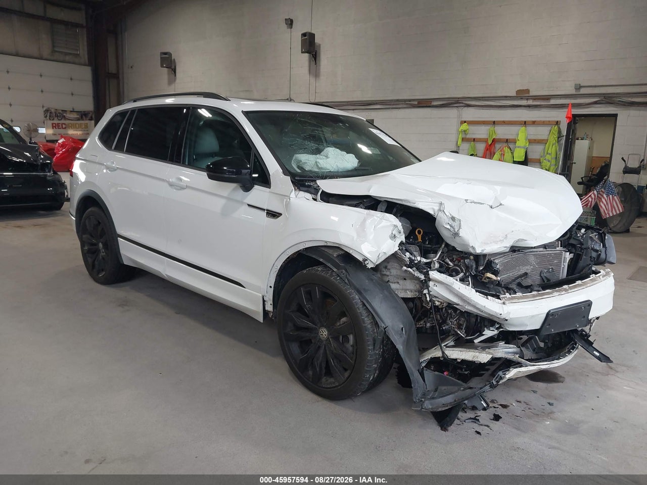 3VV2B7AX2MM****** · 2021 VOLKSWAGEN TIGUAN 2.0T SE/2.0T SE R-LINE BLACK/2.0T SEL