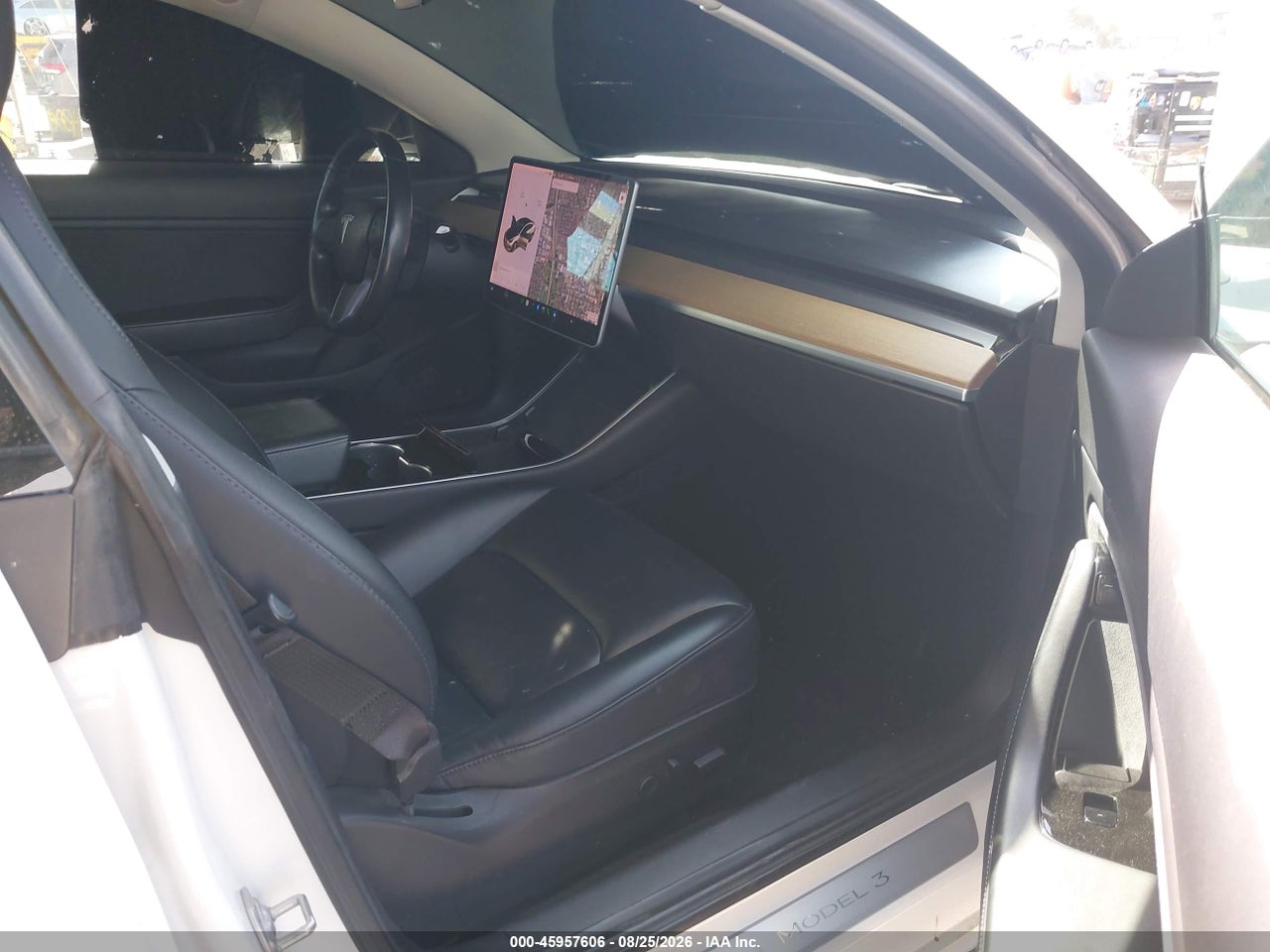 2018 TESLA MODEL 3 LONG RANGE/PERFORMANCE · 5/6