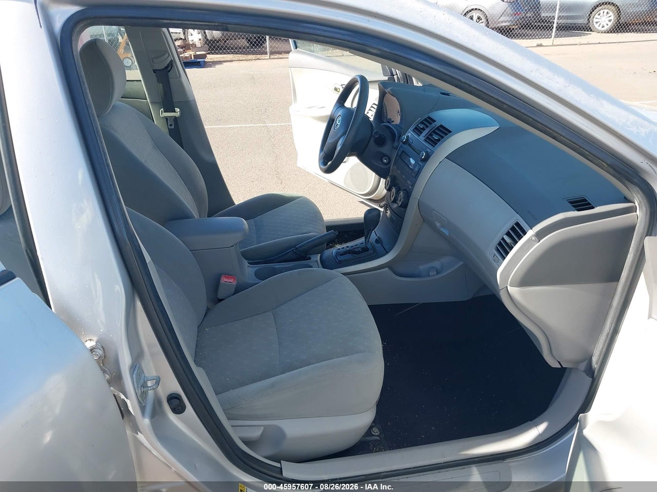 2010 TOYOTA COROLLA · 5/11