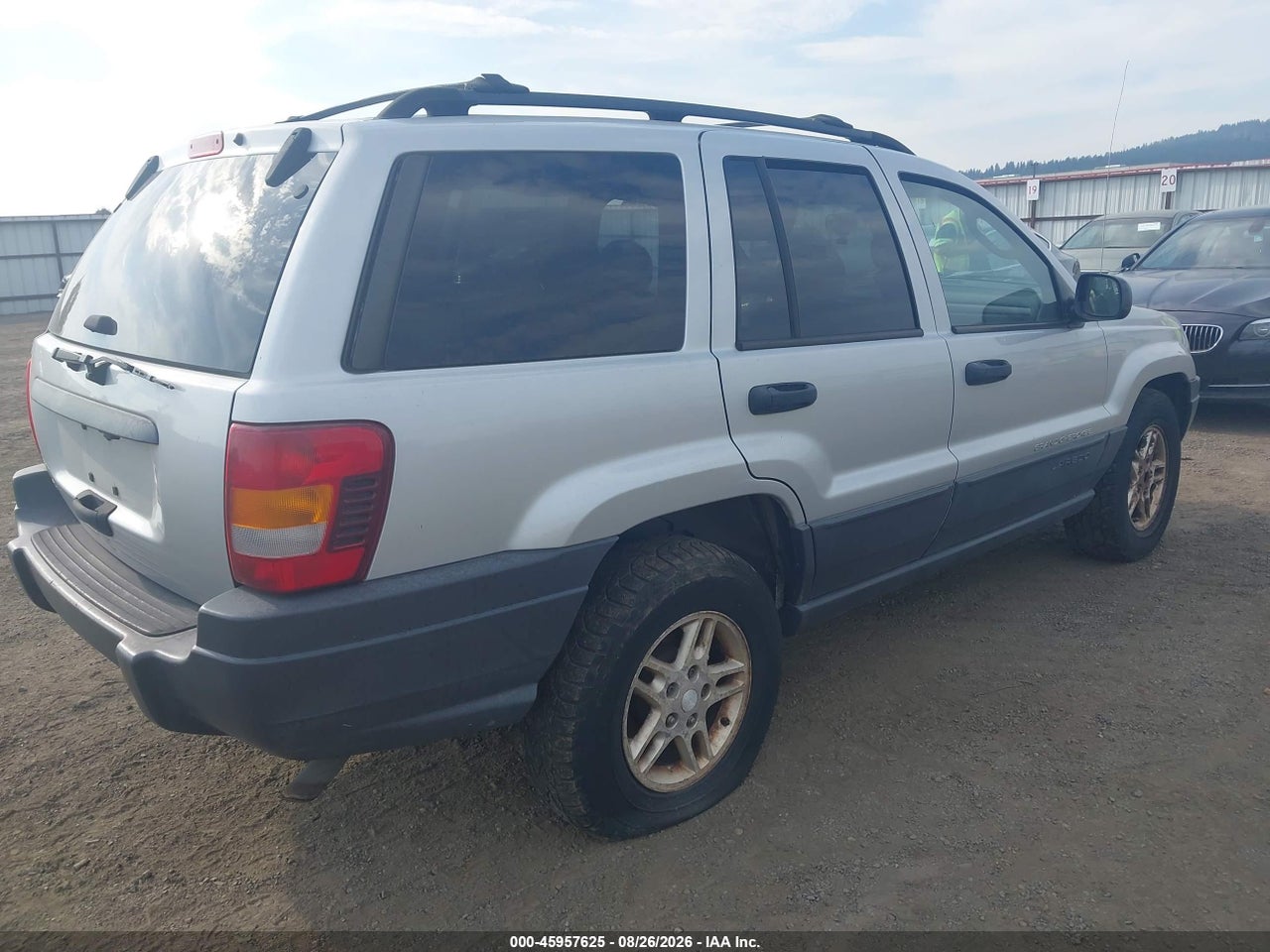 2004 JEEP GRAND CHEROKEE LAREDO · 4/11
