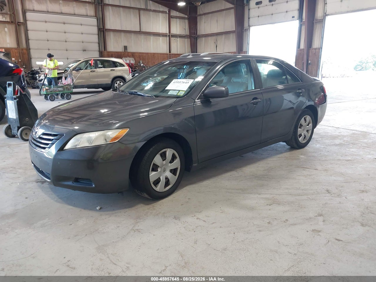 2007 TOYOTA CAMRY LE · 2/11
