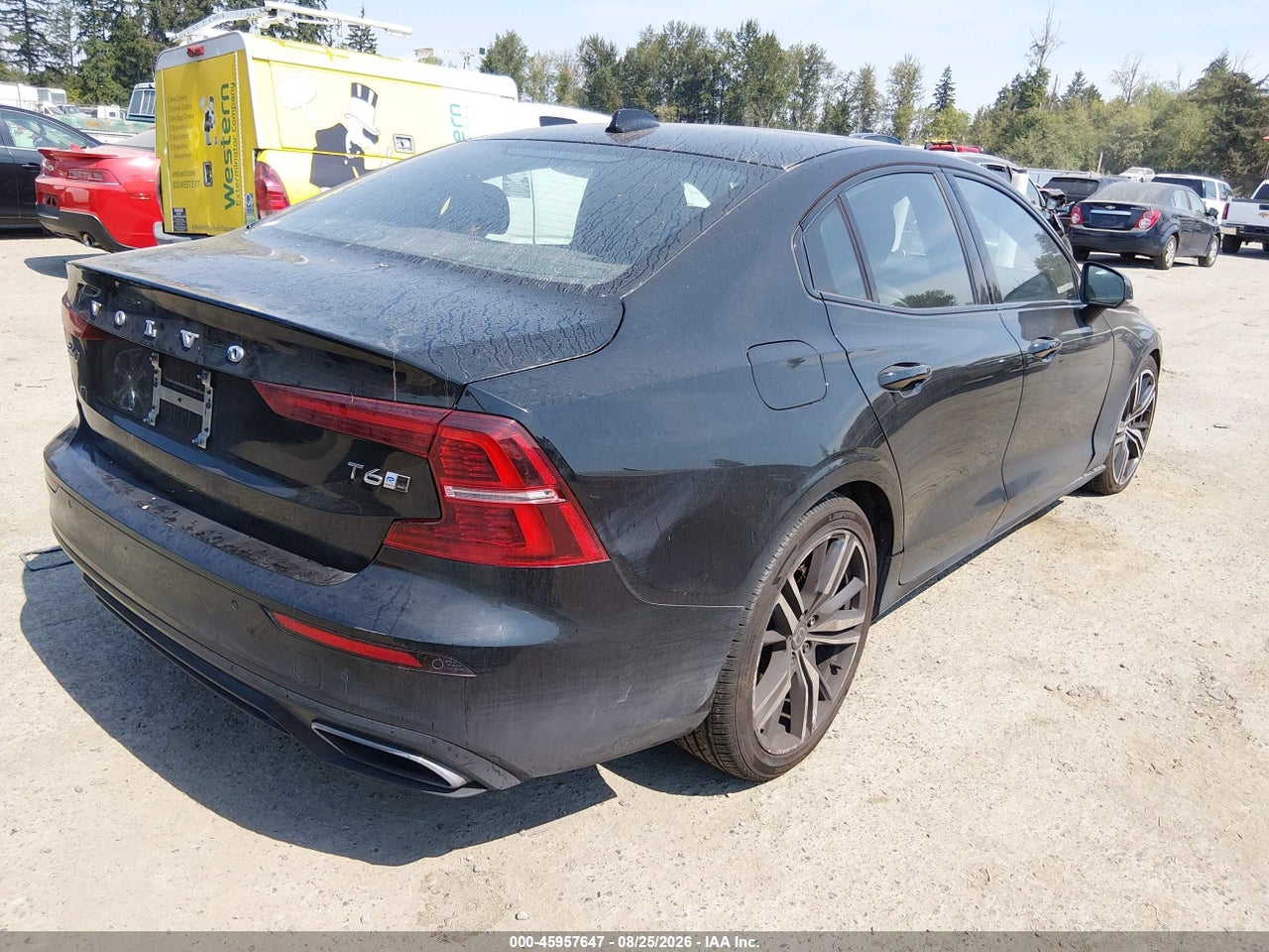 2019 VOLVO S60 T6 R-DESIGN · 4/11