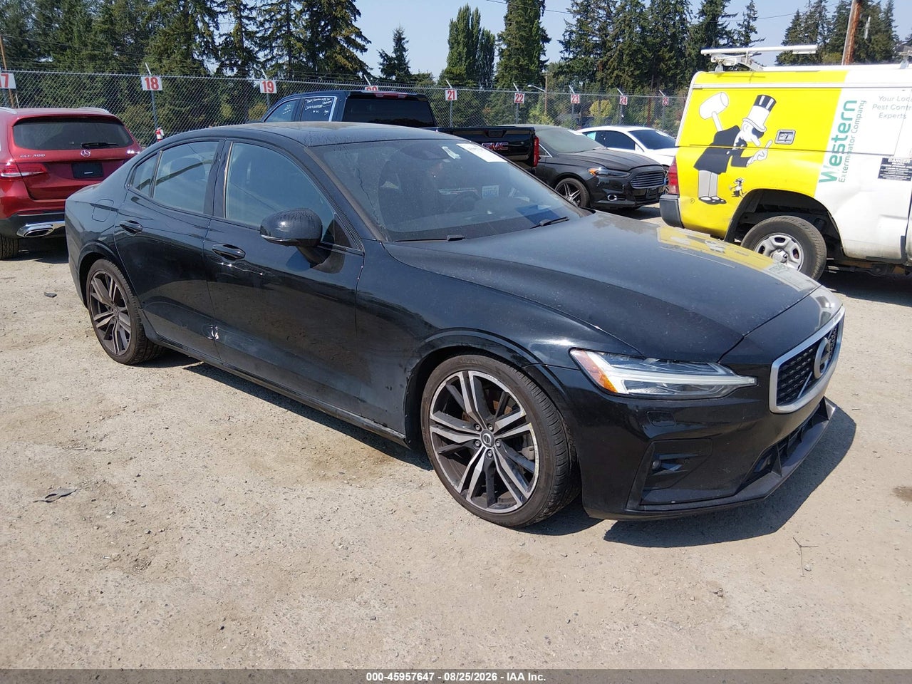 7JRA22TM6KG****** · 2019 VOLVO S60 T6 R-DESIGN