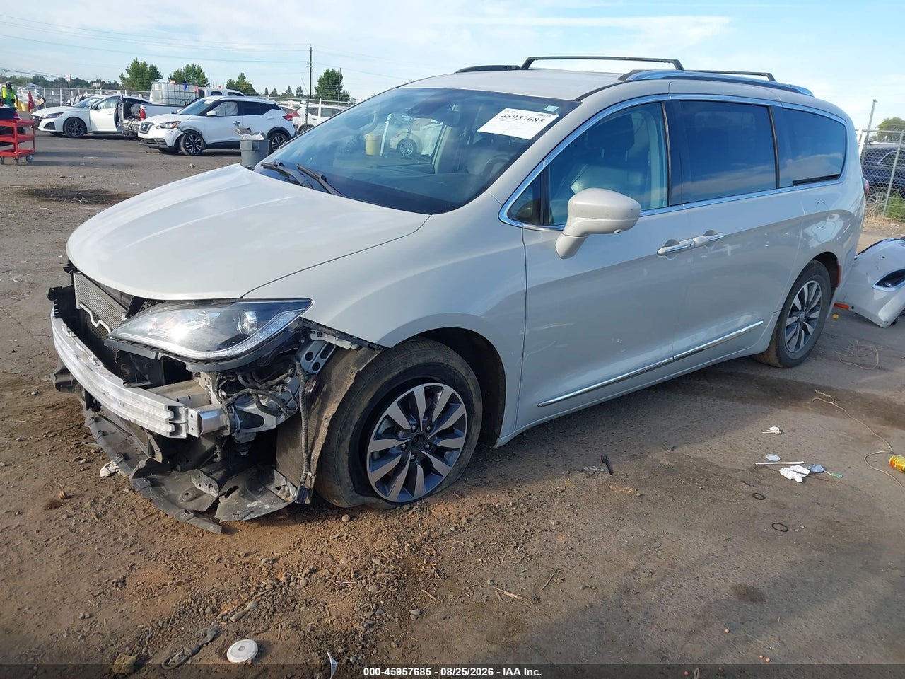 2020 CHRYSLER PACIFICA TOURING L PLUS · 2/11