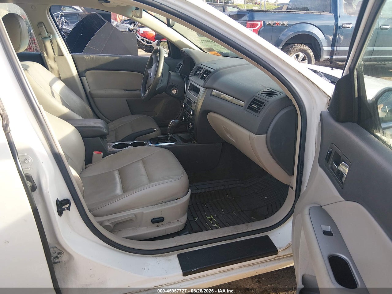 2010 FORD FUSION SEL · 5/11