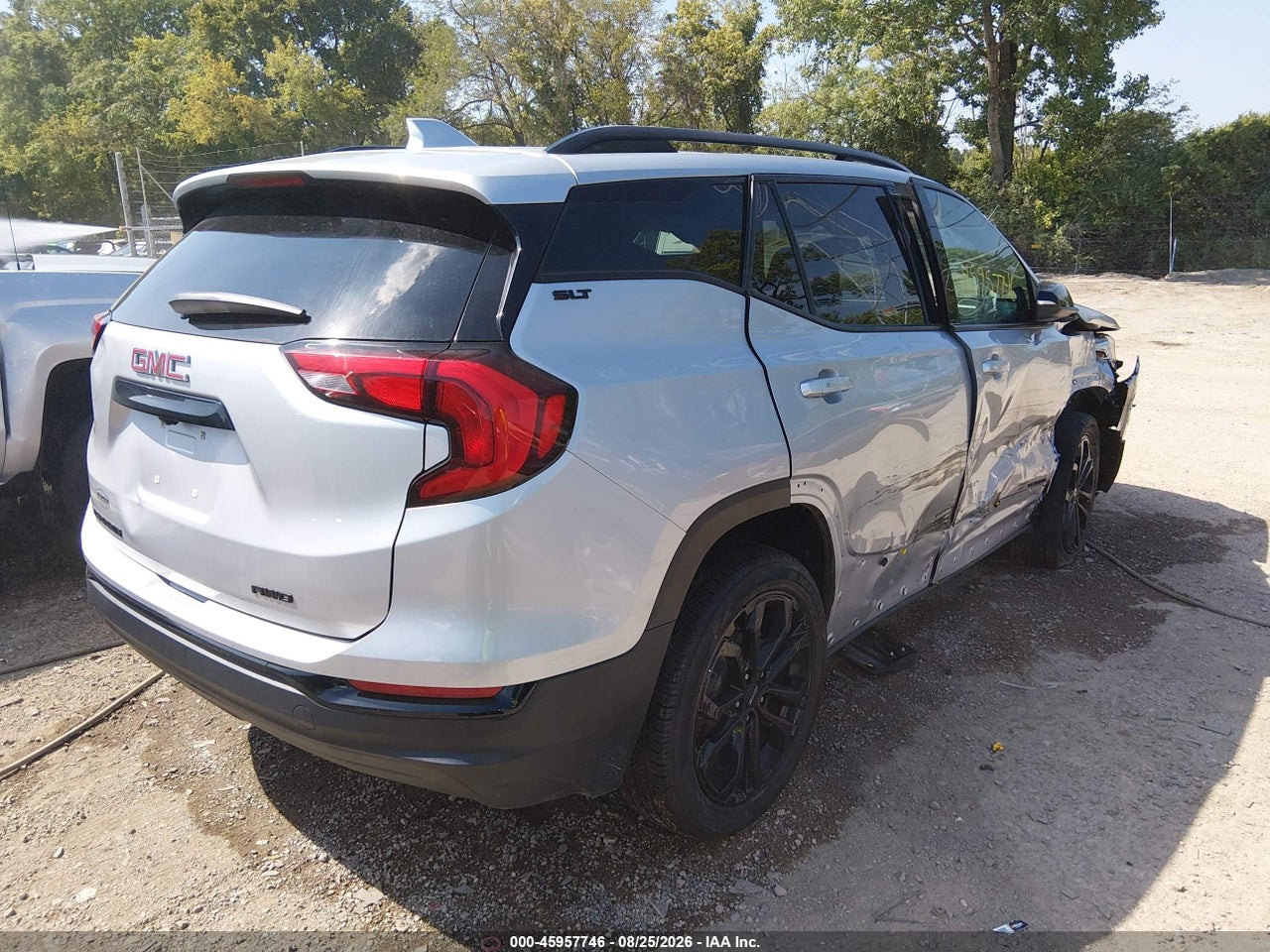 2021 GMC TERRAIN AWD SLT · 4/11