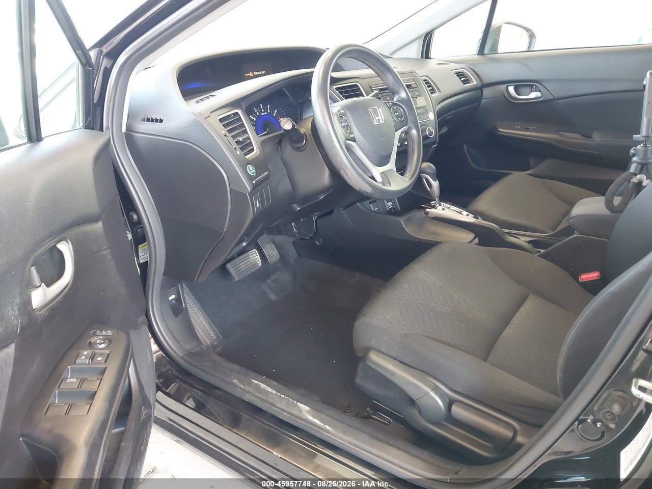 2015 HONDA CIVIC LX · 5/11