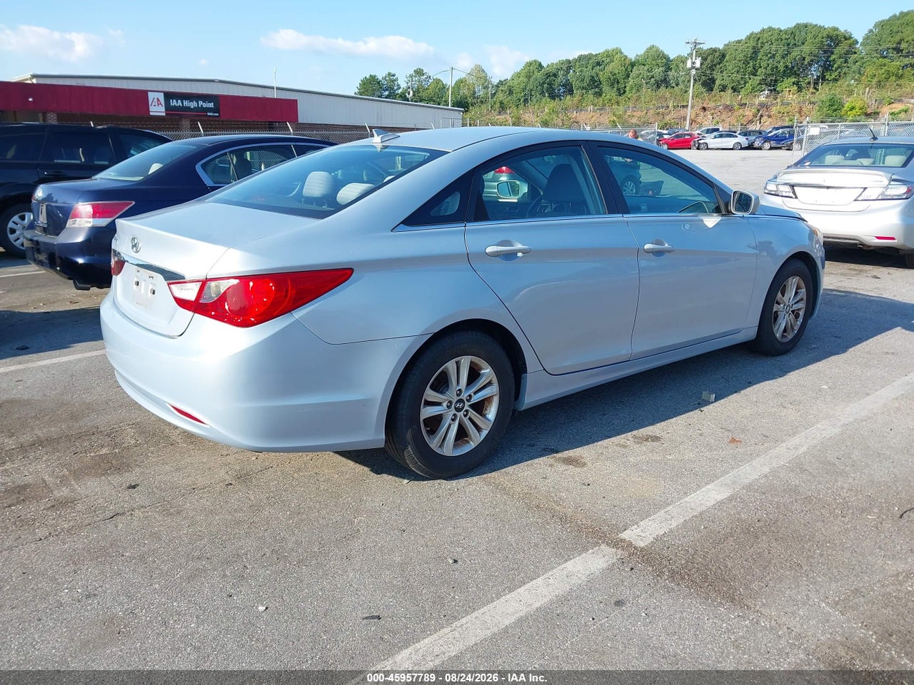 2013 HYUNDAI SONATA GLS · 4/11