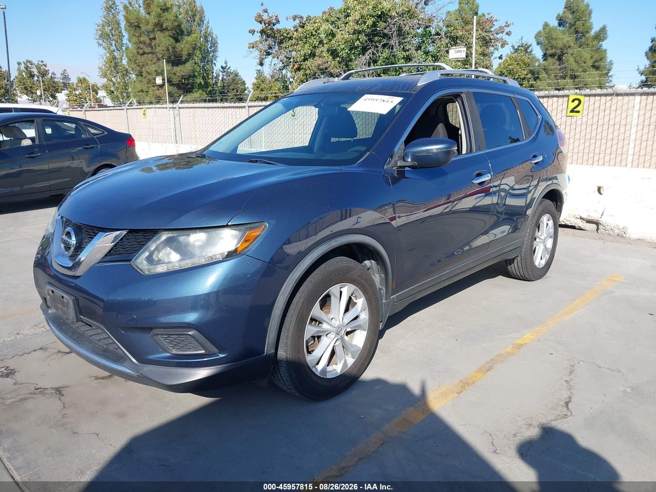 2016 NISSAN ROGUE SV · 2/11