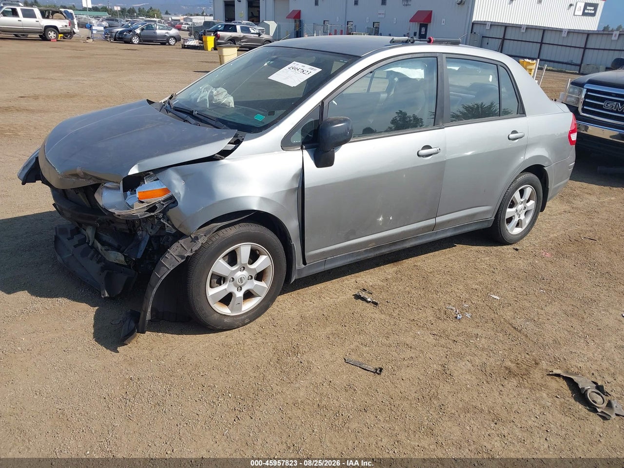 2010 NISSAN VERSA 1.8SL · 2/11