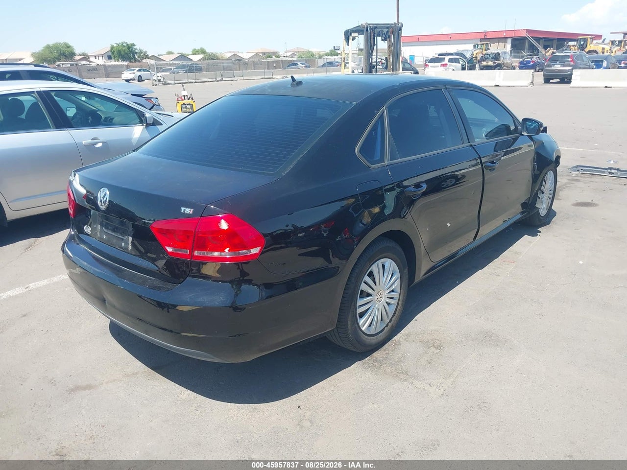 2015 VOLKSWAGEN PASSAT 1.8T S · 4/11
