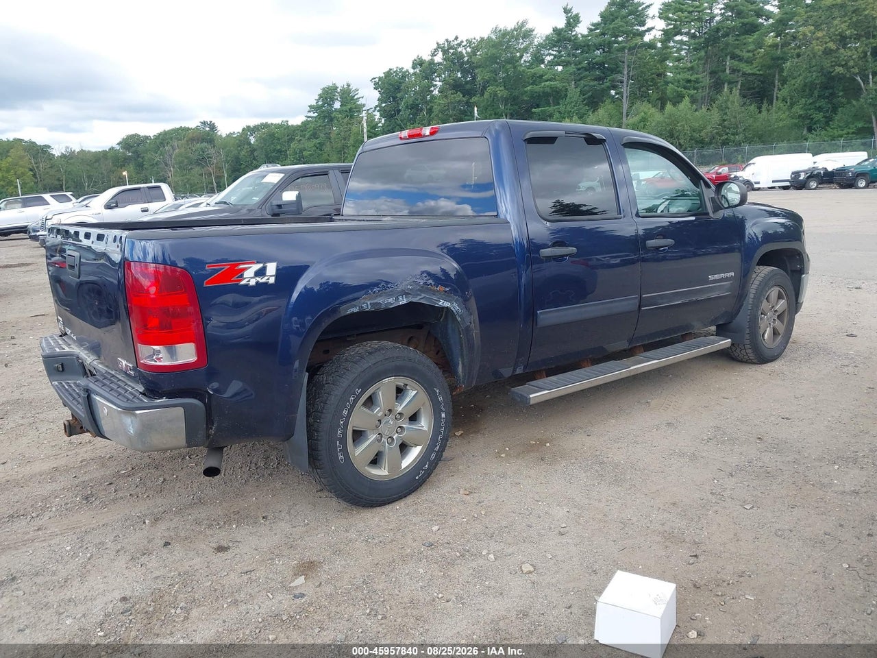 2012 GMC SIERRA 1500 SLE · 4/11