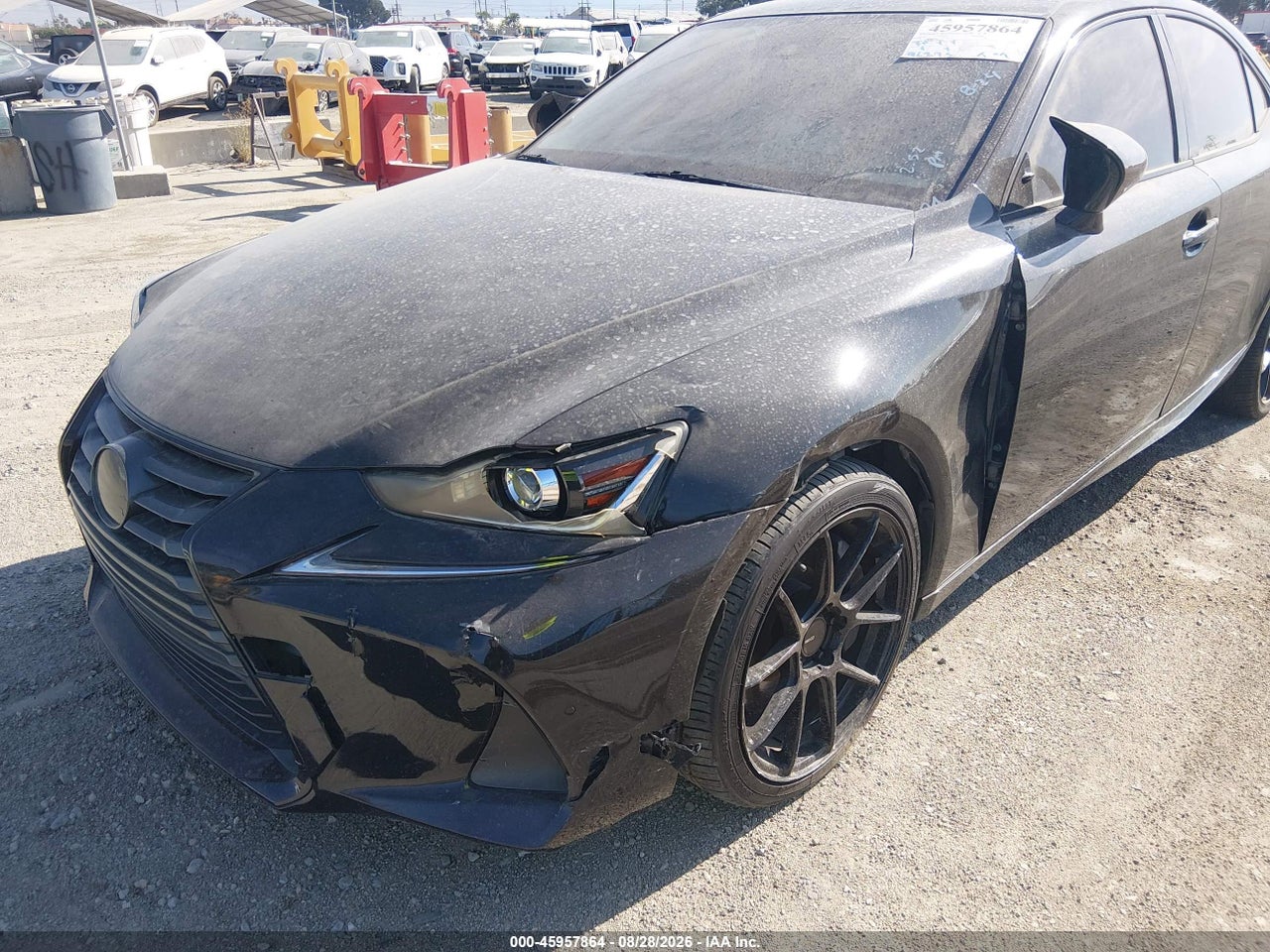 2017 LEXUS IS 200T · 6/11