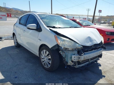 2014 TOYOTA PRIUS C TWO