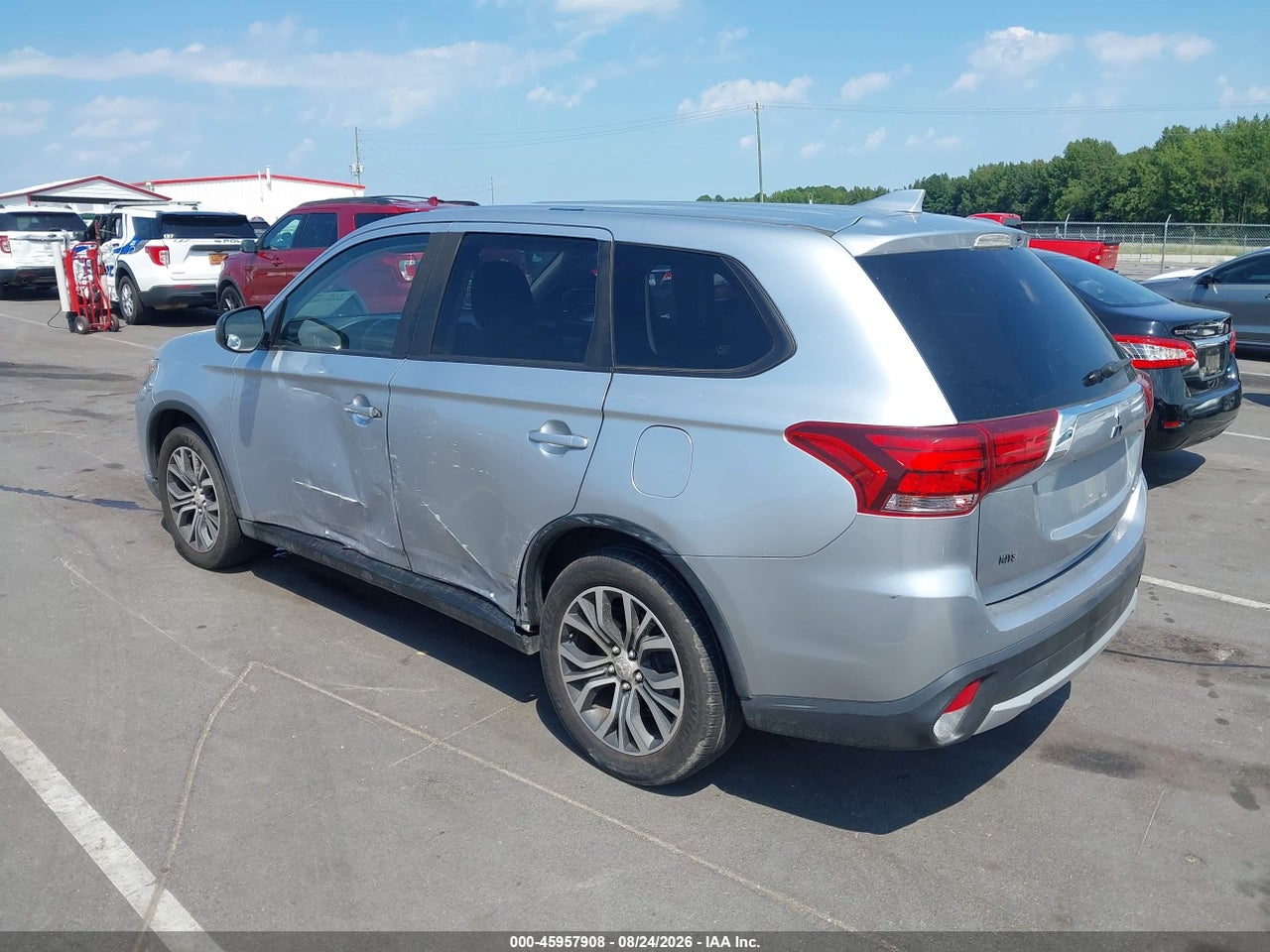 2017 MITSUBISHI OUTLANDER ES · 3/11