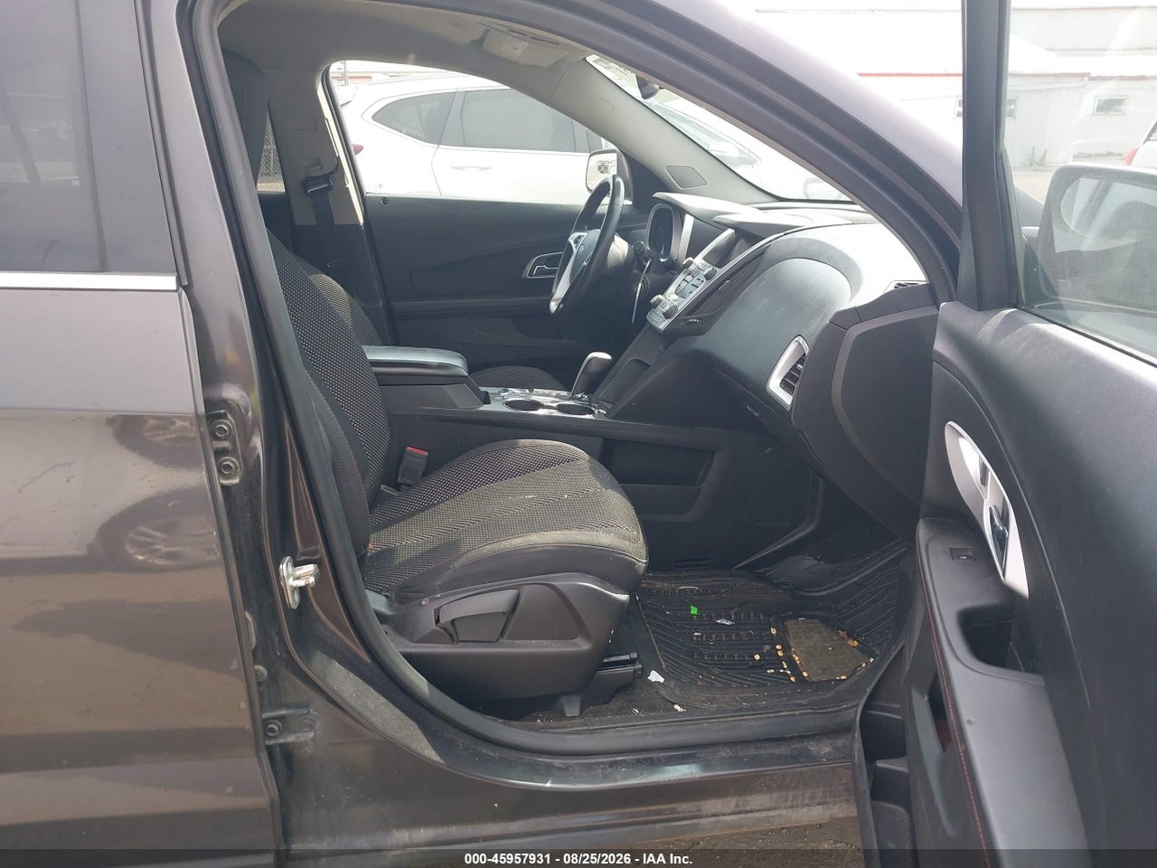 2015 CHEVROLET EQUINOX LT · 5/11
