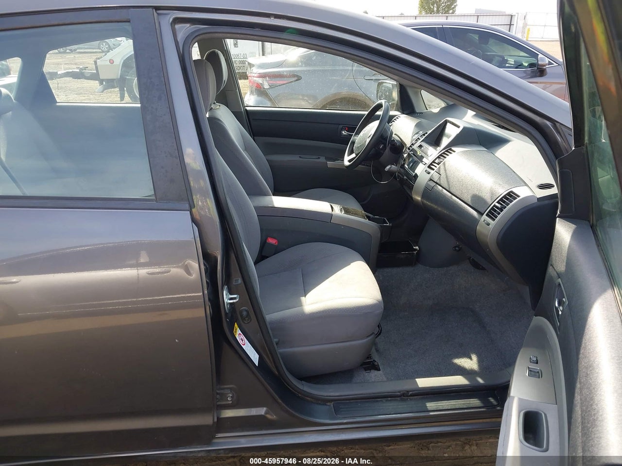 2009 TOYOTA PRIUS   · 5/11