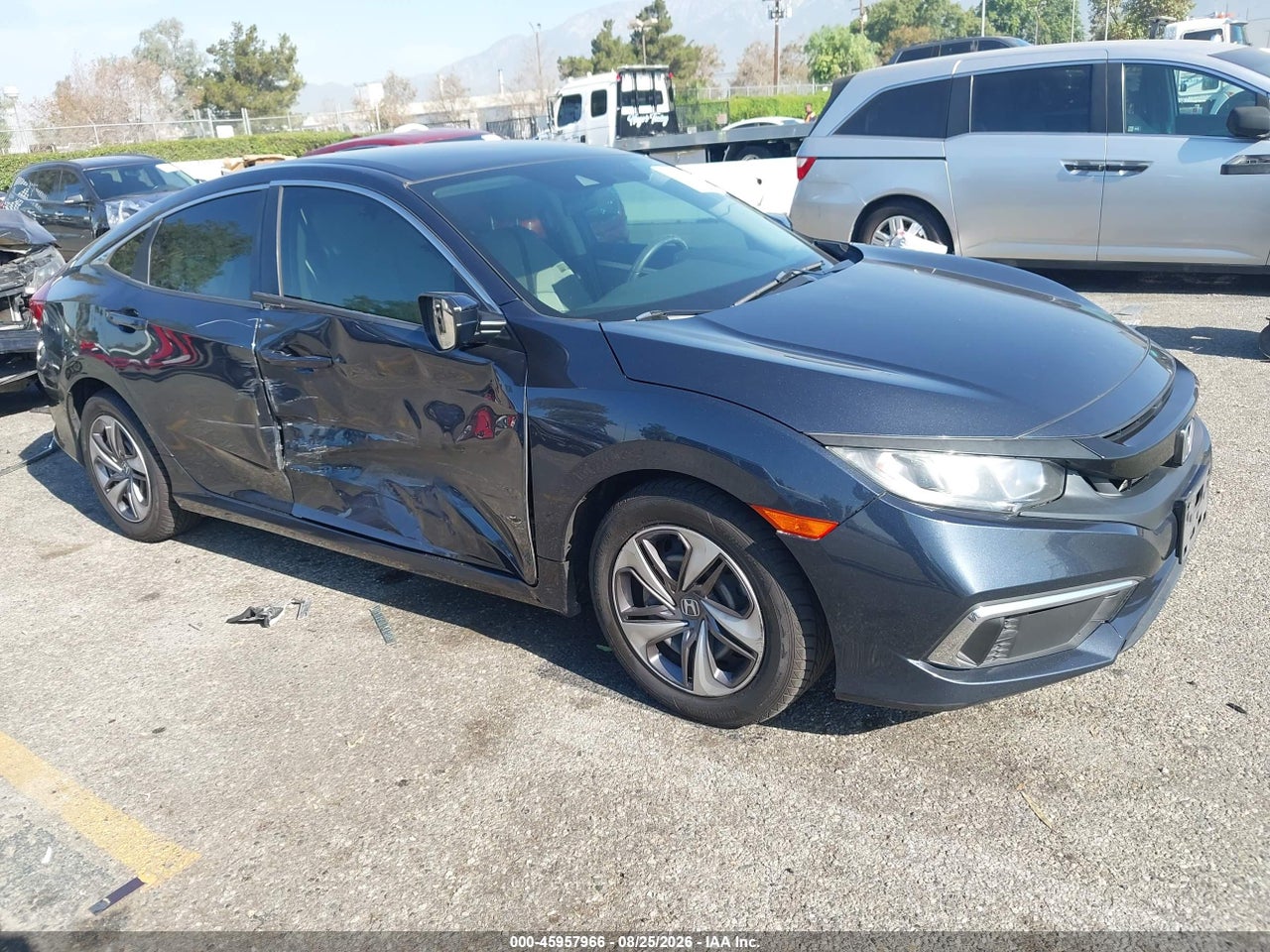 19XFC2F65LE****** · 2020 HONDA CIVIC LX
