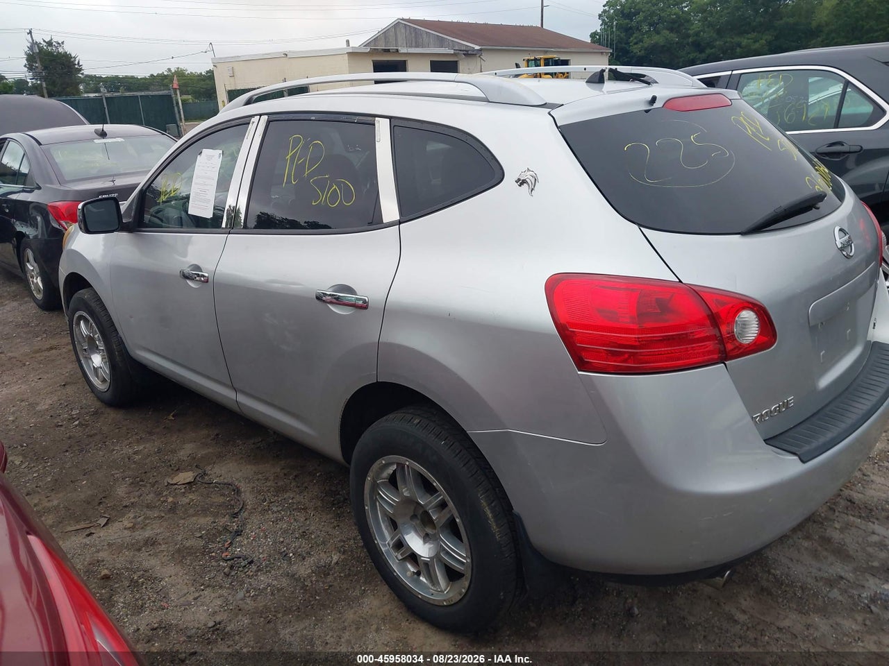 2010 NISSAN ROGUE SL · 3/10
