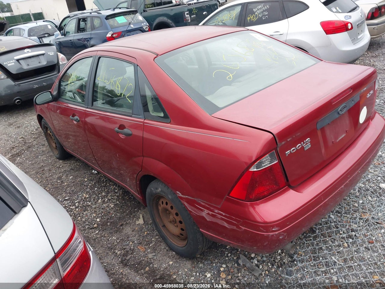 2005 FORD FOCUS ZX4 · 3/10