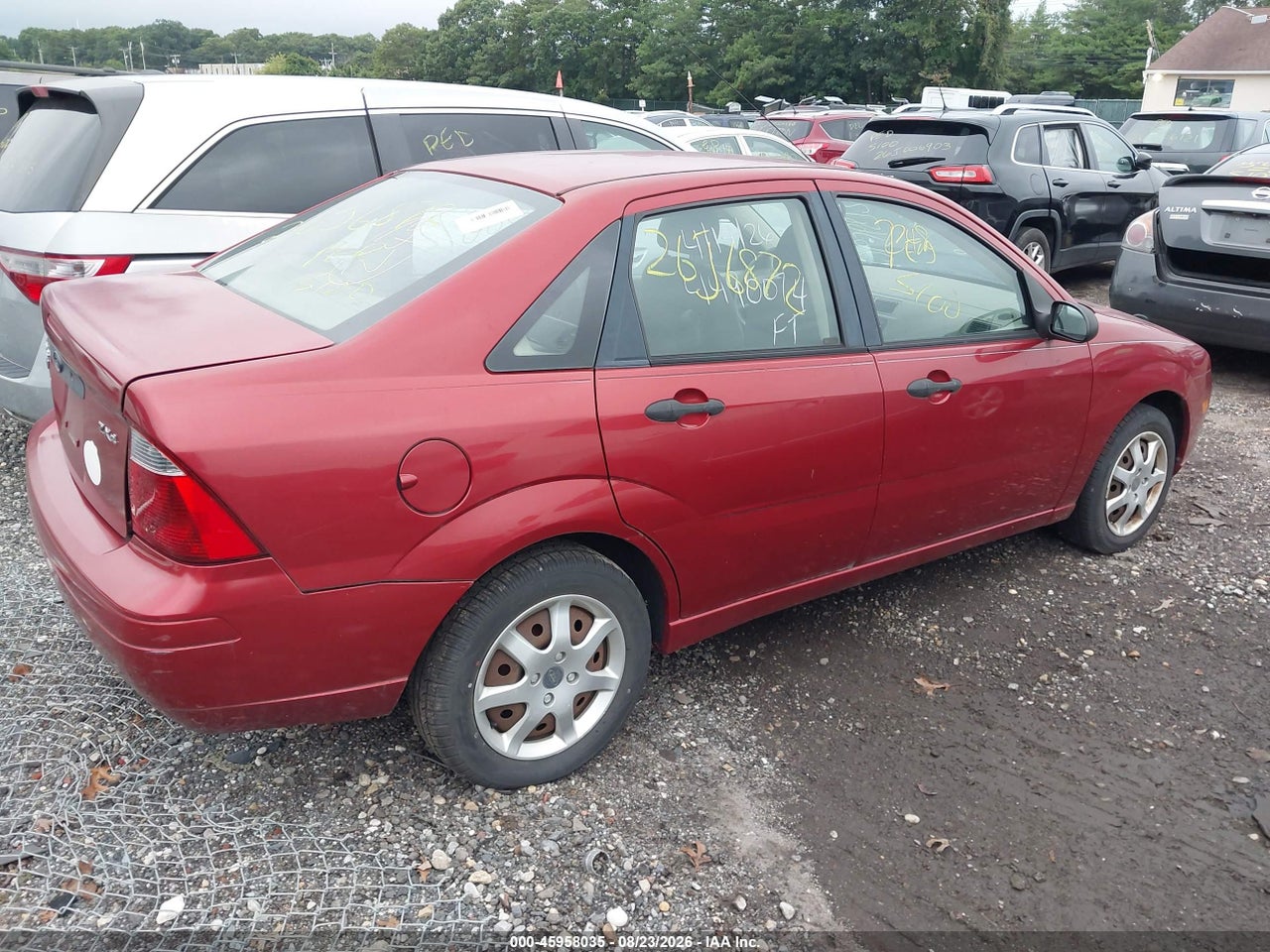 2005 FORD FOCUS ZX4 · 4/10