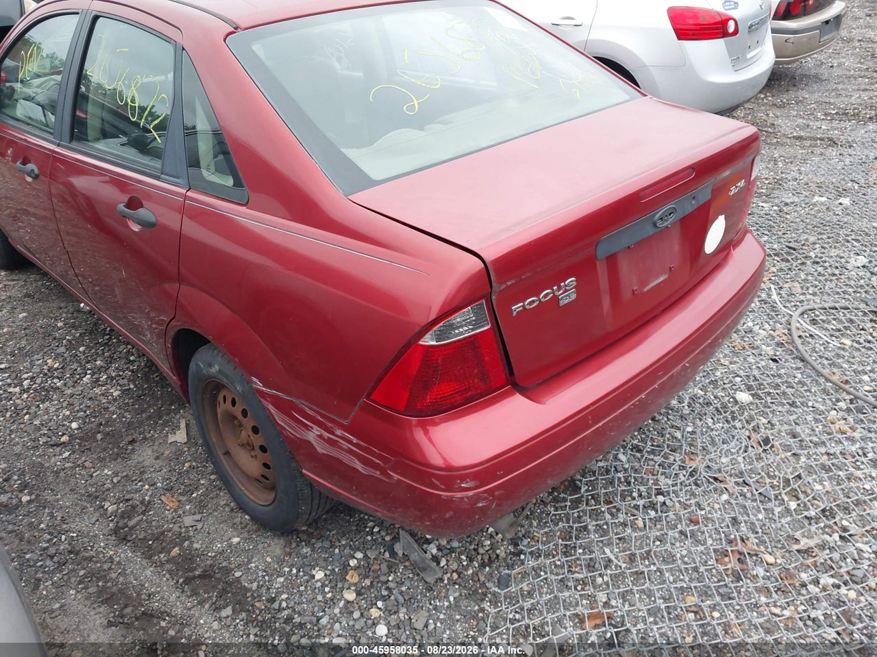 2005 FORD FOCUS ZX4 · 6/10