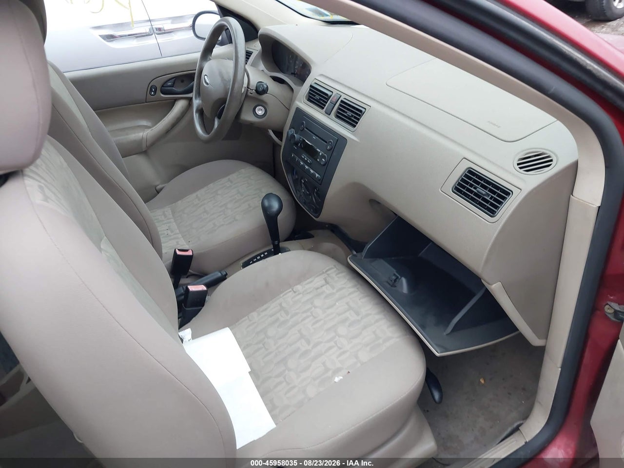 2005 FORD FOCUS ZX4 · 5/10