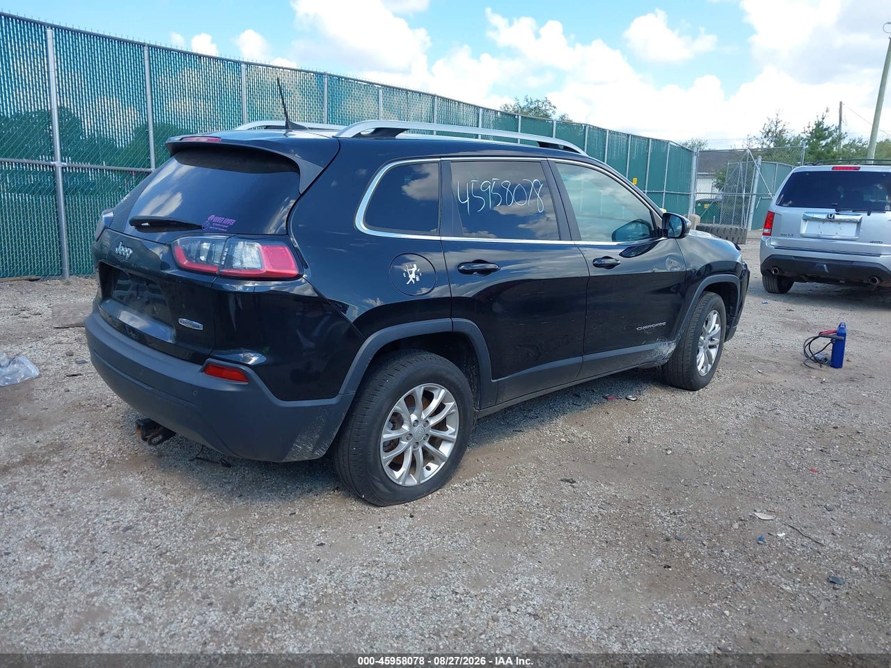 2019 JEEP CHEROKEE LATITUDE 4X4 · 4/11