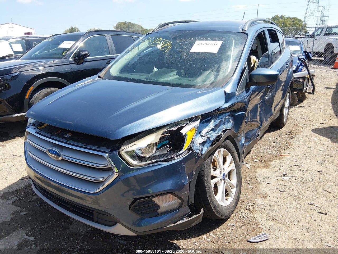2018 FORD ESCAPE SE · 2/11