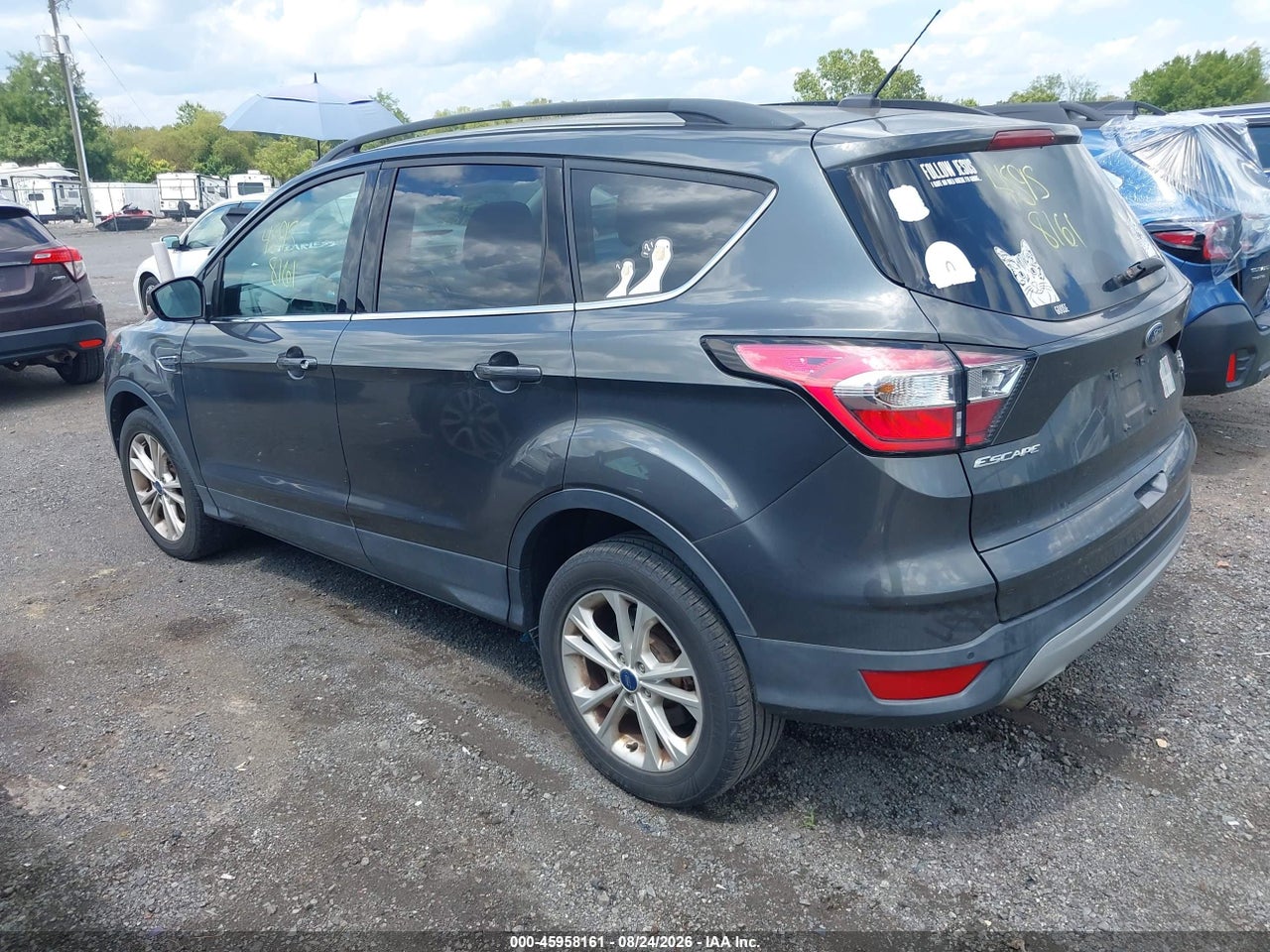 2017 FORD ESCAPE SE · 3/11