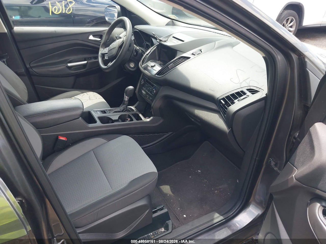2017 FORD ESCAPE SE · 5/11