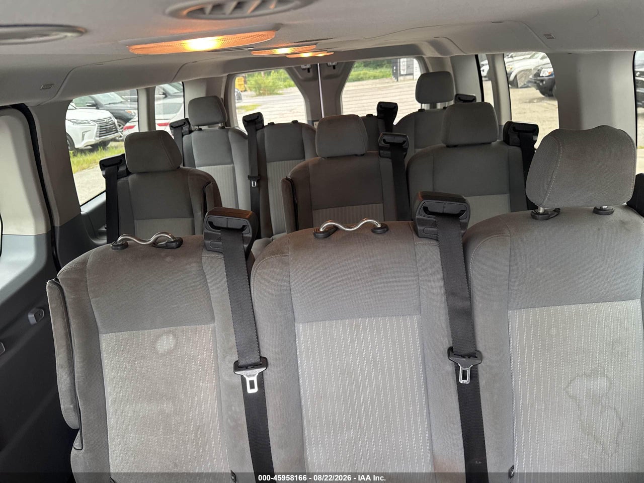 2015 FORD TRANSIT-350 XLT · 6/10