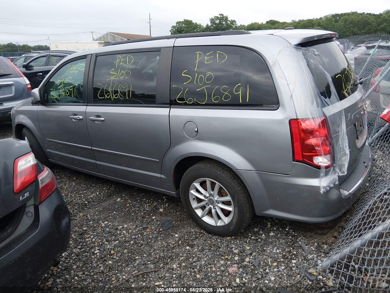 2016 DODGE GRAND CARAVAN SXT · 3/10