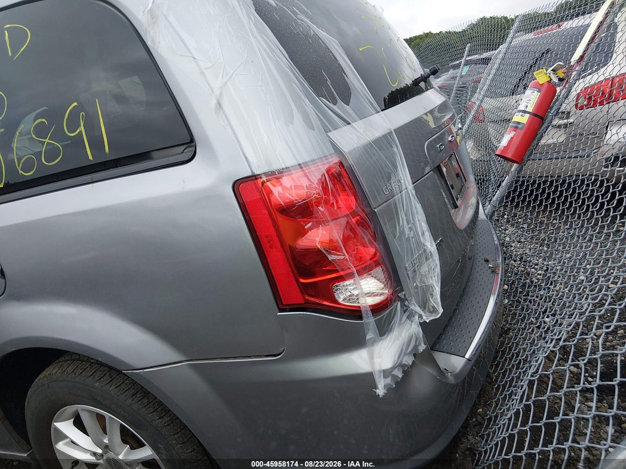 2016 DODGE GRAND CARAVAN SXT · 6/10