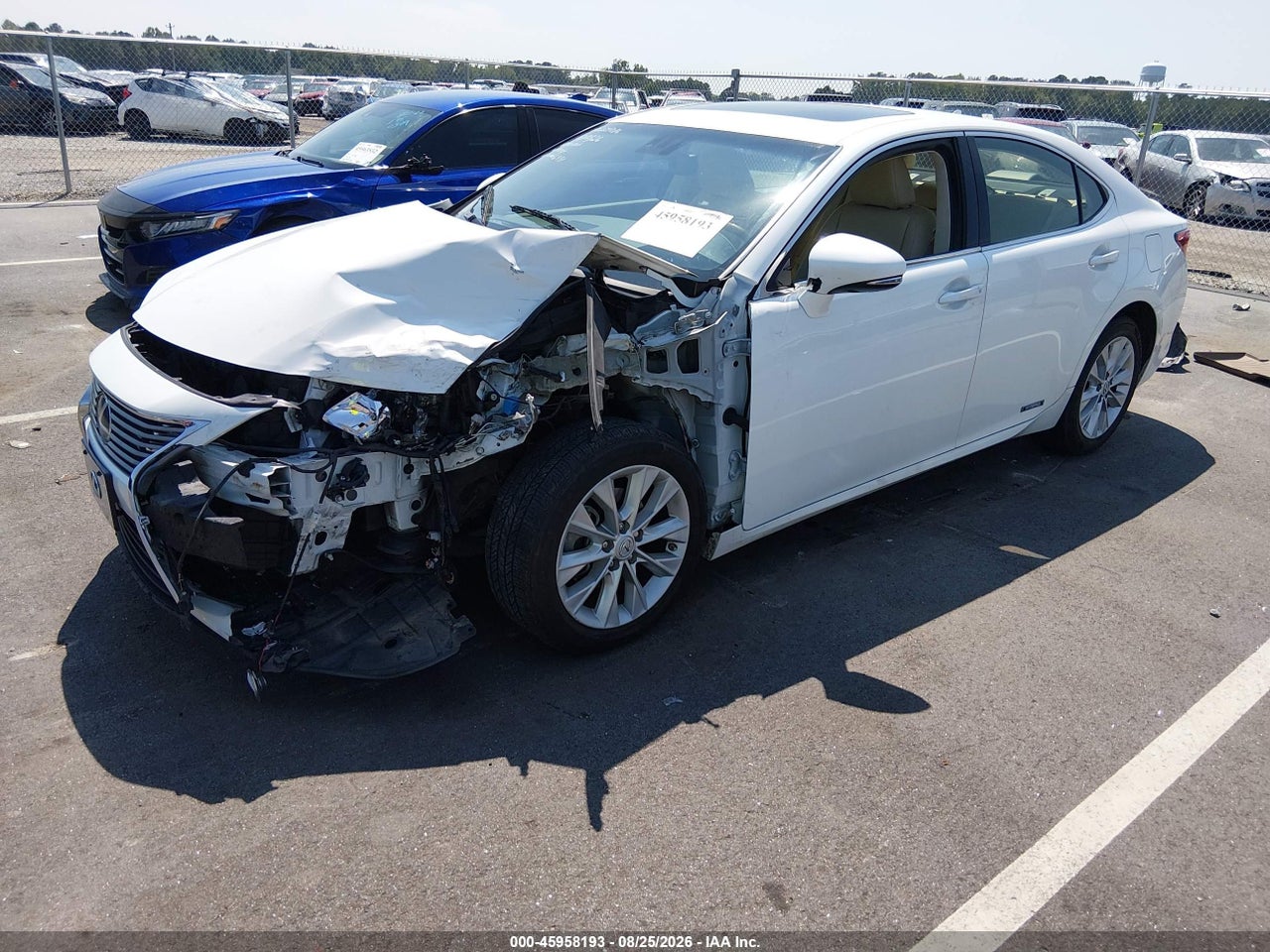 2013 LEXUS ES 300H · 2/11