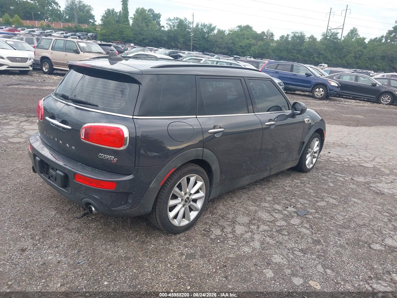 2016 MINI CLUBMAN COOPER S · 4/11