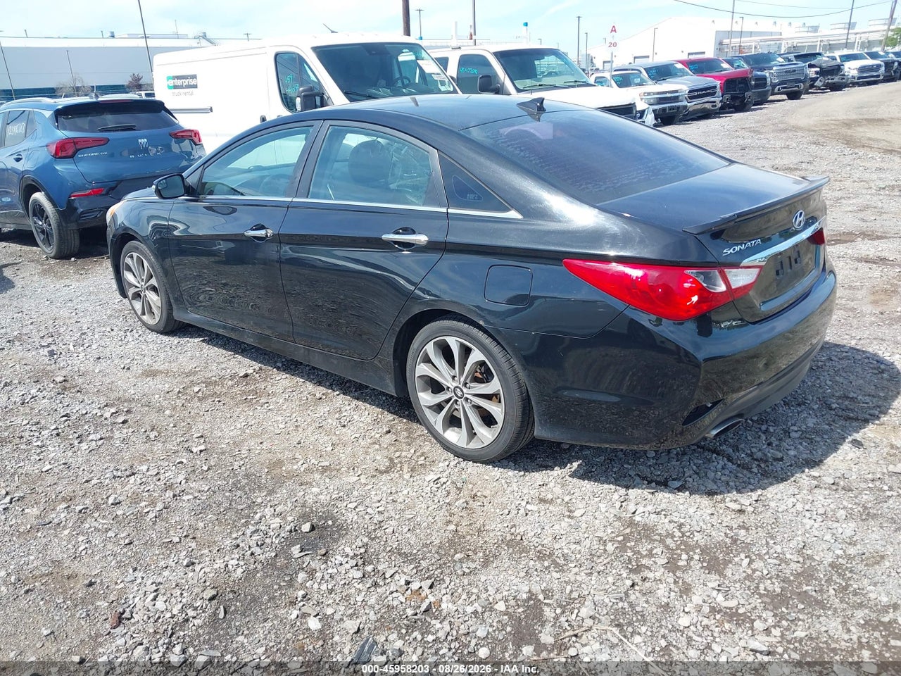 2014 HYUNDAI SONATA SE · 3/11