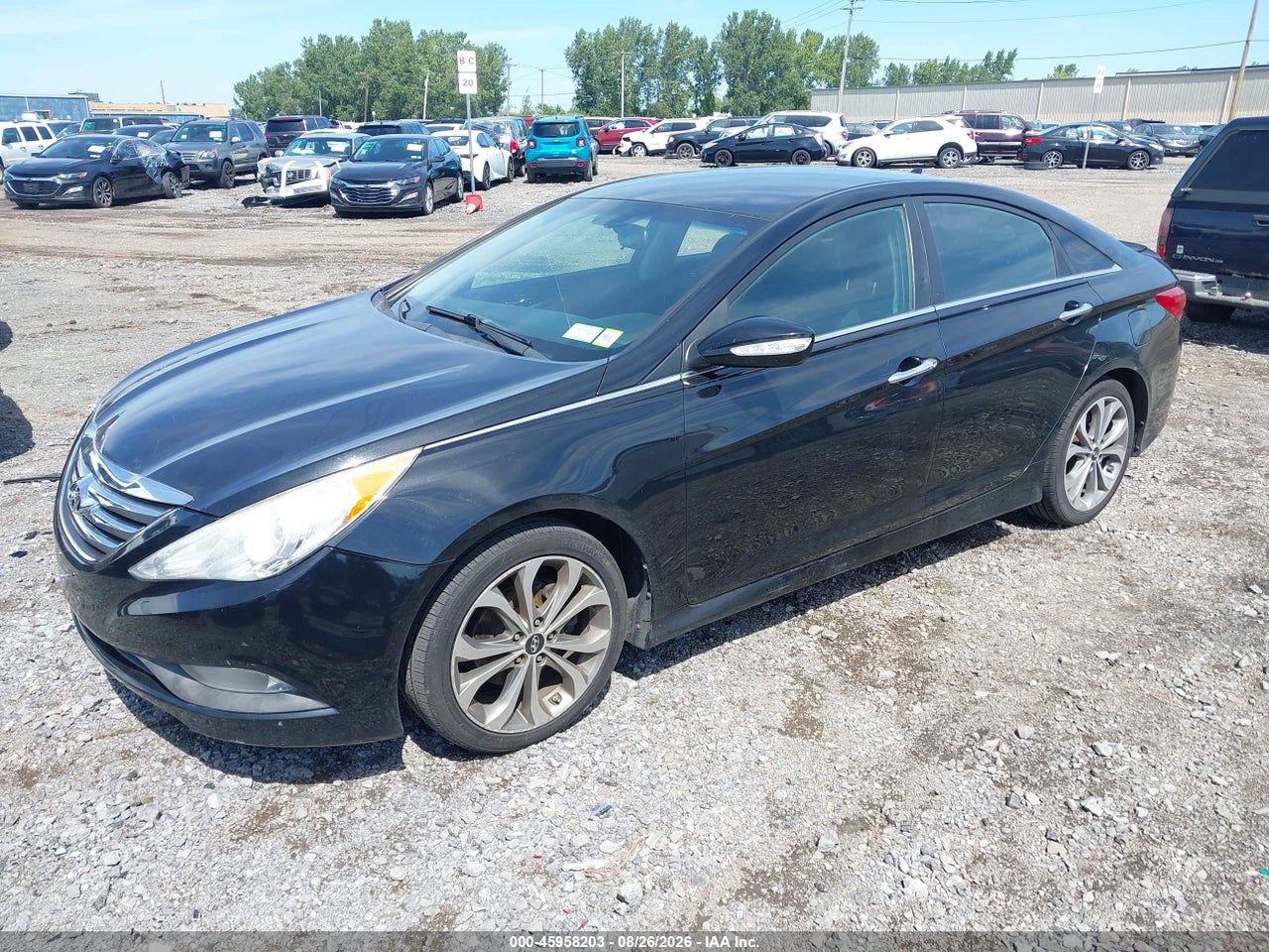 2014 HYUNDAI SONATA SE · 2/11