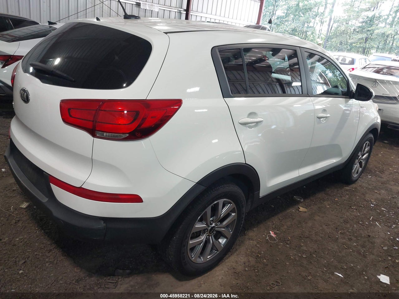 2015 KIA SPORTAGE LX · 4/11