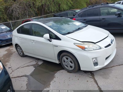 2010 TOYOTA PRIUS III