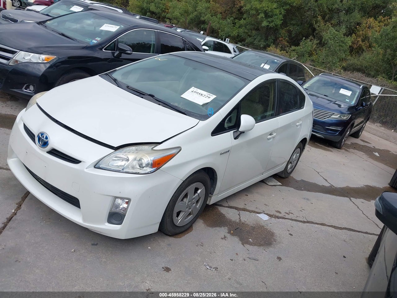 2010 TOYOTA PRIUS III · 2/11