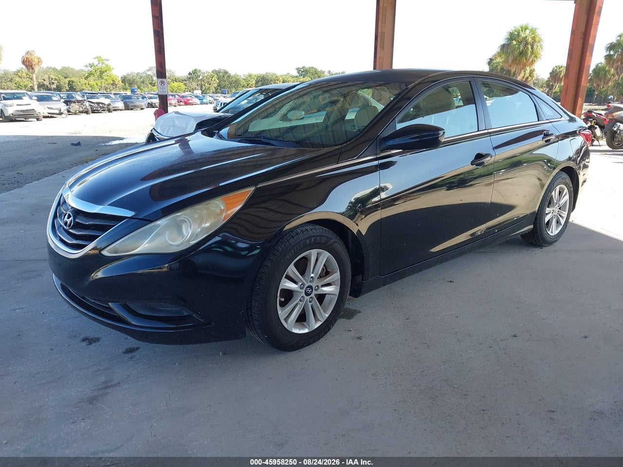 2011 HYUNDAI SONATA GLS · 2/11